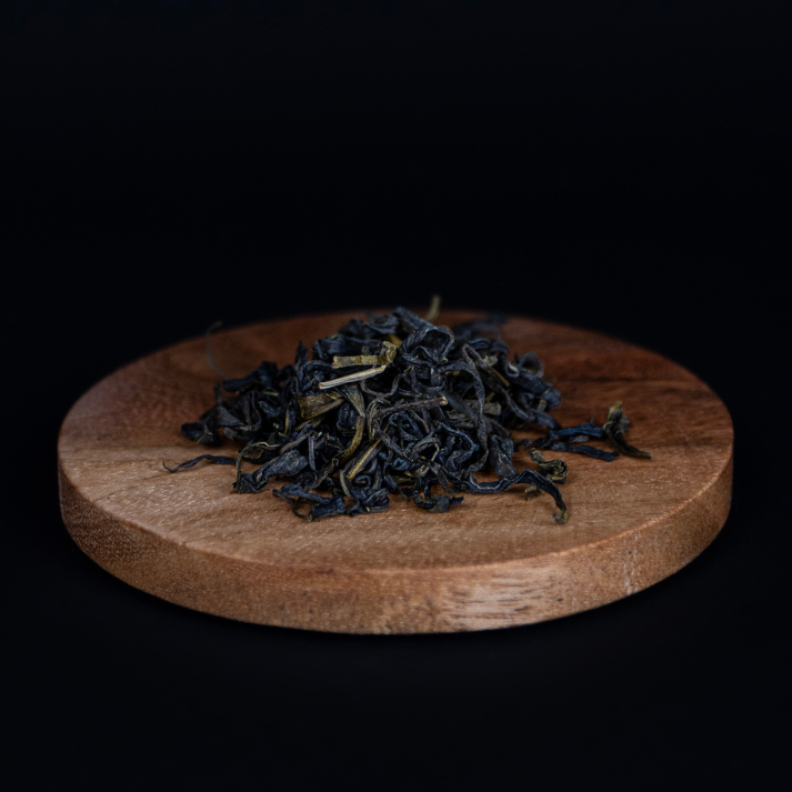 Laituri - zielona herbata liściasta, wiosenna, wczesne zbiory